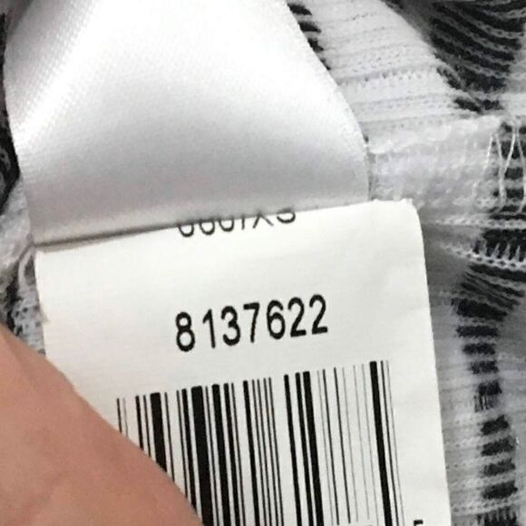 1. State T-Shirt Striped Mixed Neckline Keyhole Back Button Claps Ribbed Cute XS - Picture 4 of 8